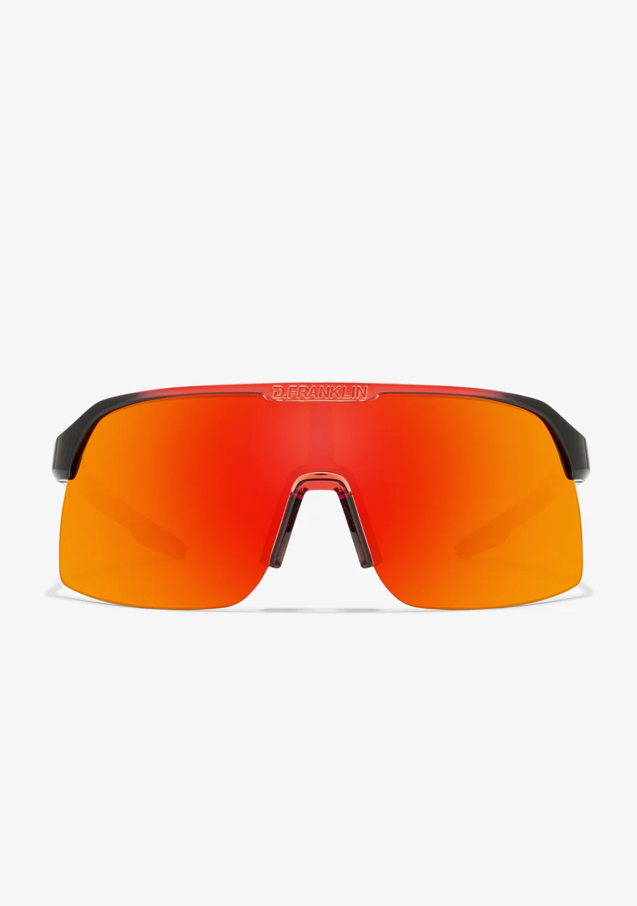 DFSU931001-RED-10_900x