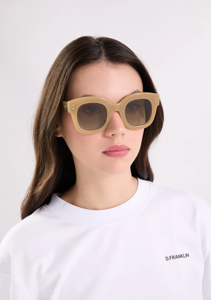 DFSU938001-SAND-60_700x