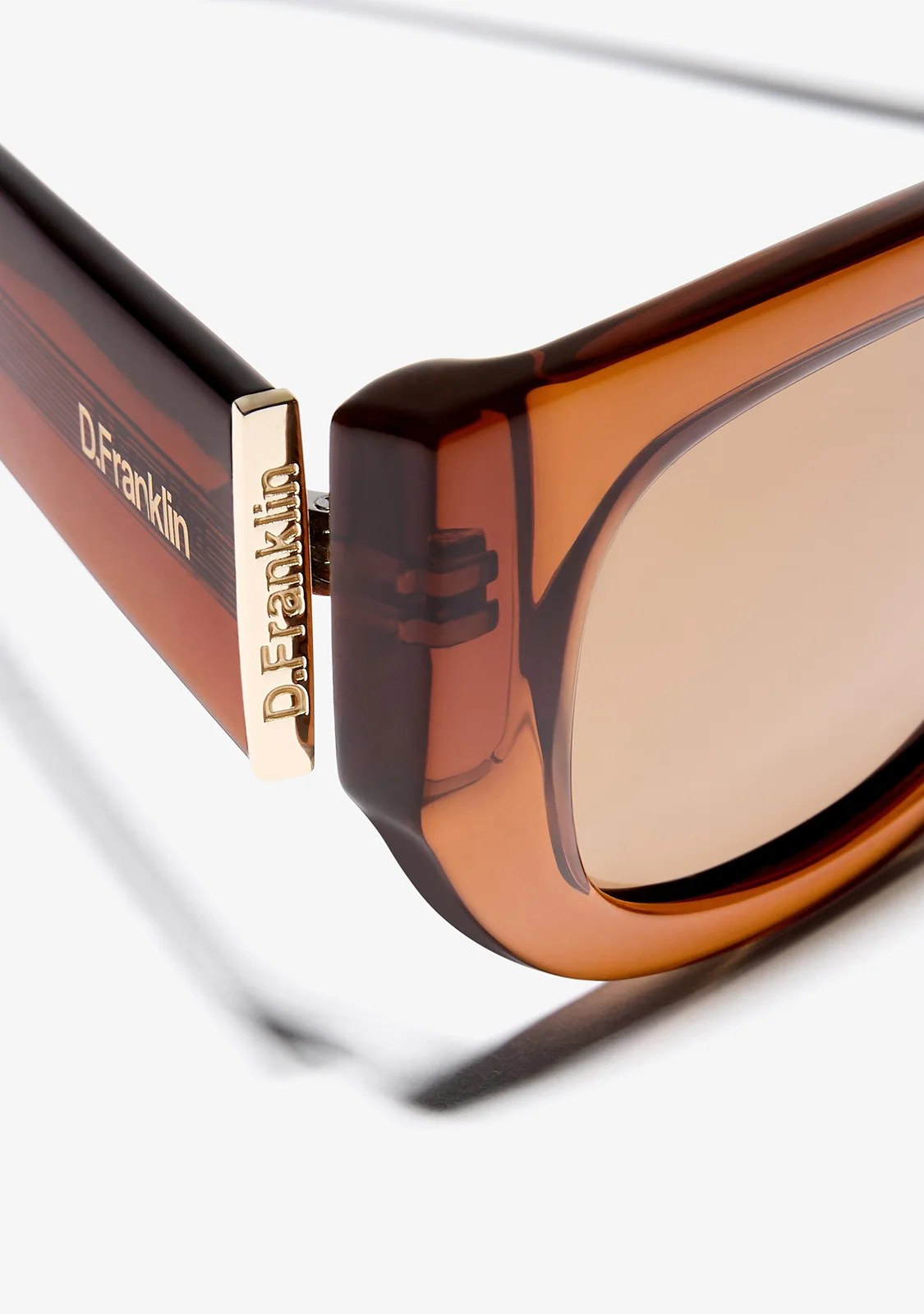 DFSU957001-BROW-30