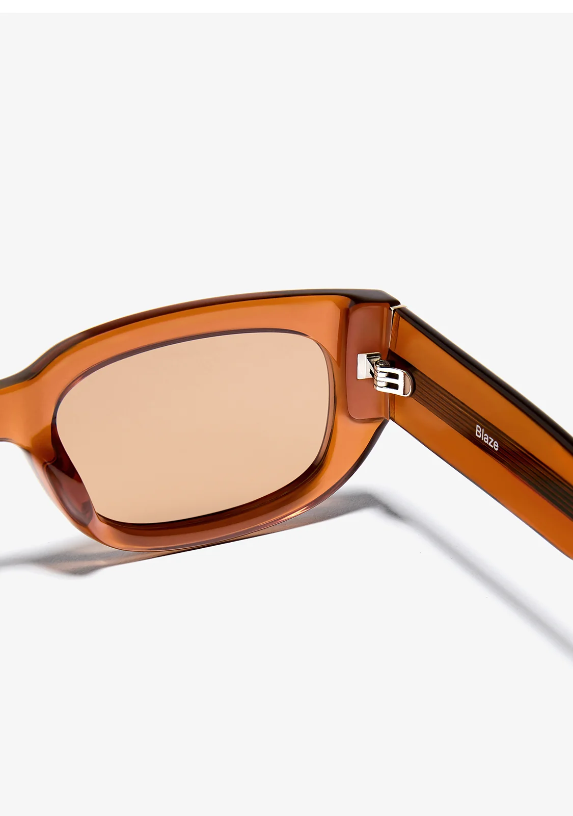 DFSU957001-BROW-40